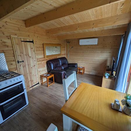 Cosy Cabin Stock Εξωτερικό φωτογραφία