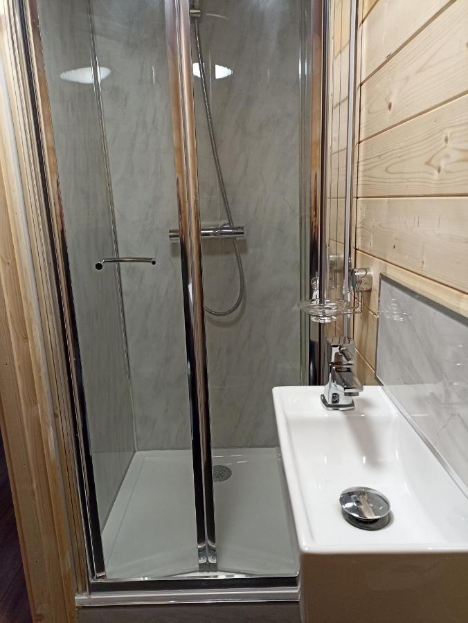 Cosy Cabin Stock Εξωτερικό φωτογραφία