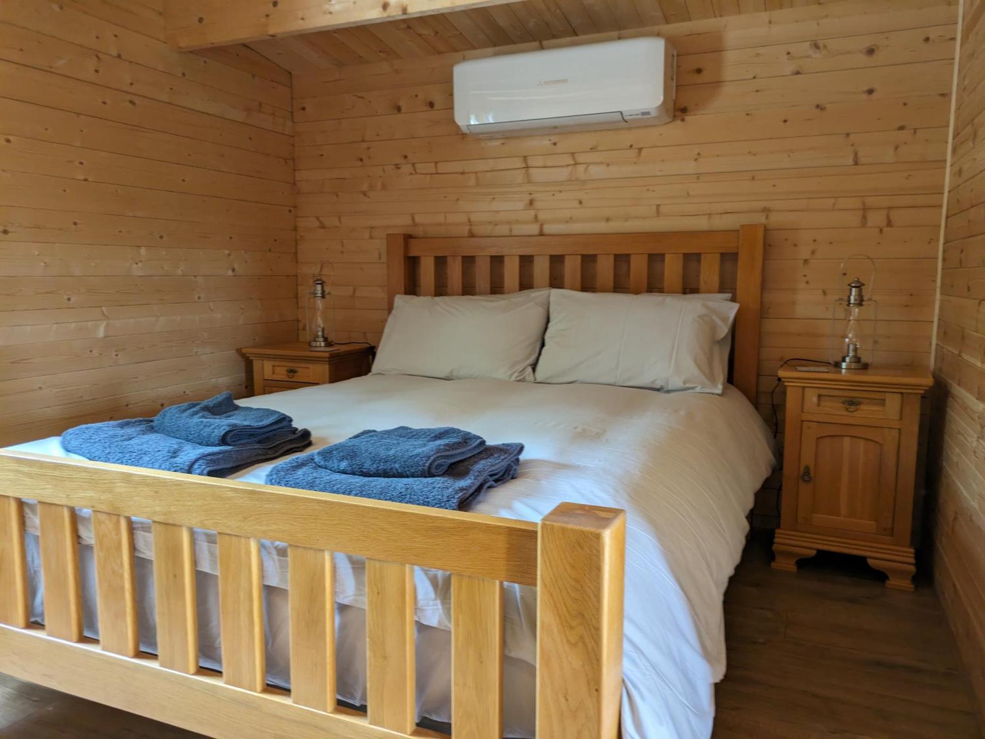 Cosy Cabin Stock Εξωτερικό φωτογραφία